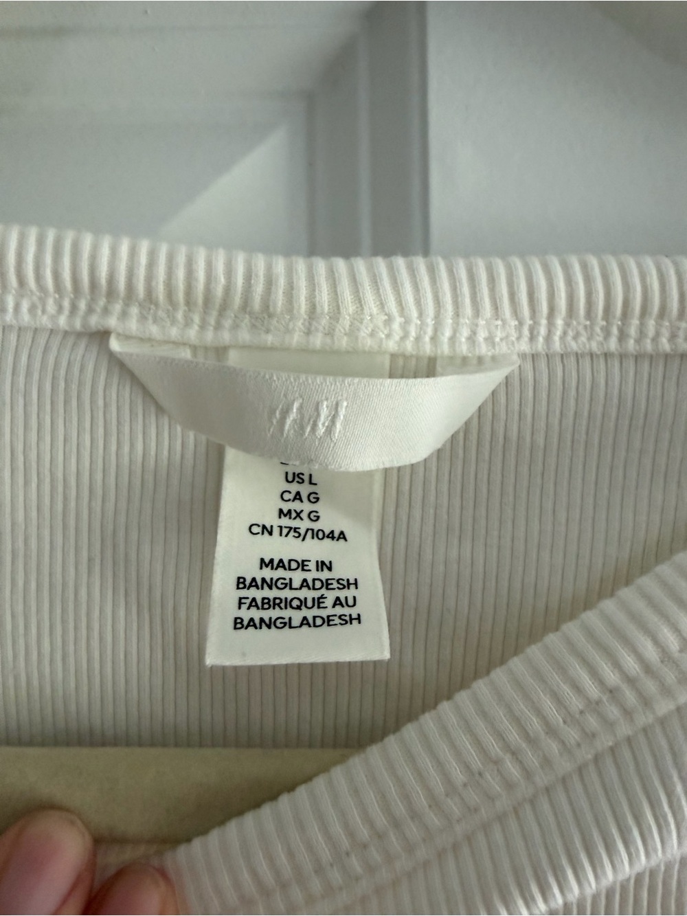 H&M Off-White Ribbed Cropped Tank - Picture 2 of 2